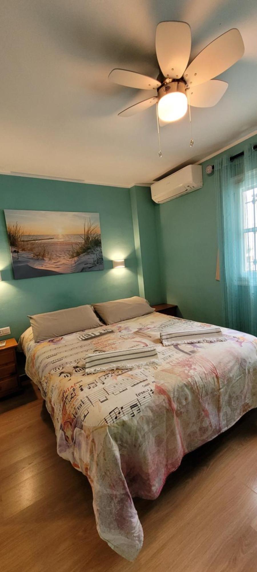 Semi-Detached Adosado Con Encanto -130 M2 - Wifi 600 Mb - Piscina Comunitaria - Patio Privado Torremolinos Exterior photo